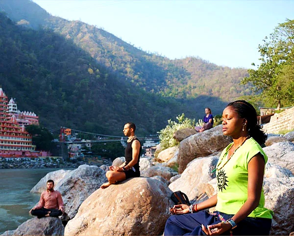 Yoga and meditation retreat by the riverside in Rishikesh